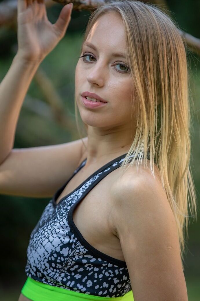 21P Slender teen Kira Thorn meditates outside before undressing & parting her twat
