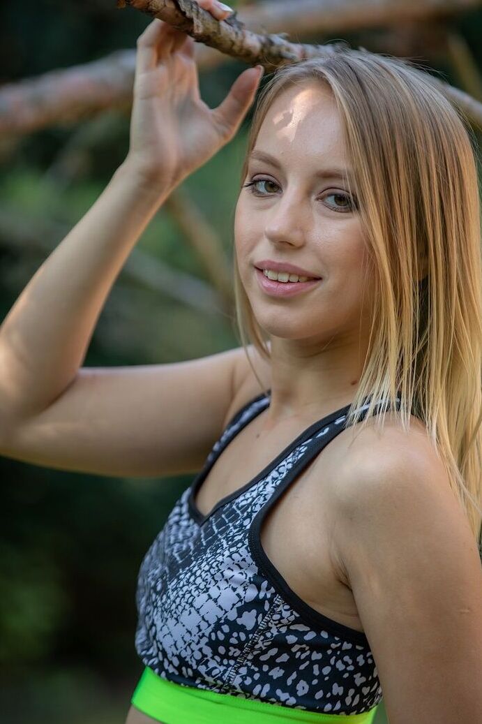 21P Slender teen Kira Thorn meditates outside before undressing & parting her twat