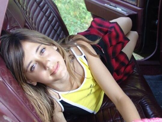 15P Teen amateur gets completely naked in the backseat of an automobile