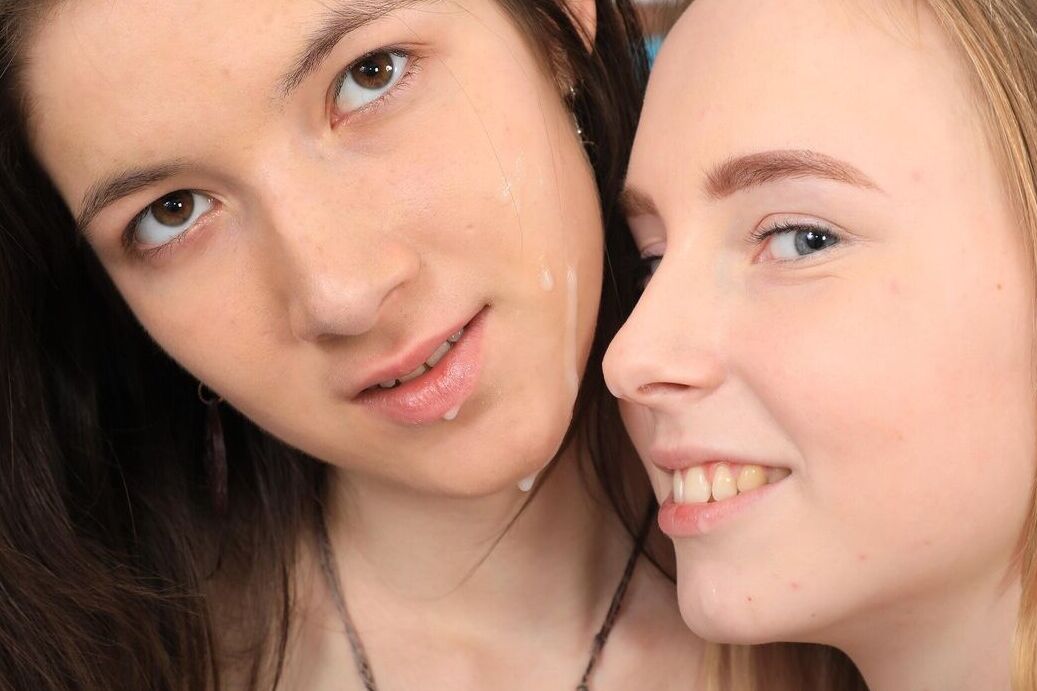 21P Les adolescentes aux petits seins Camille et Lisa partagent une bite et du sperme collant