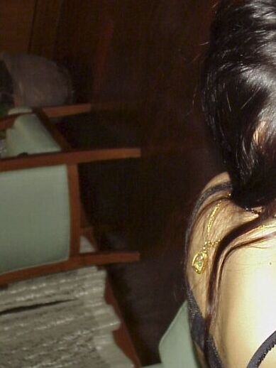 16P Nena asiática caliente hace una paja con su boca dulce y sus grandes tetas