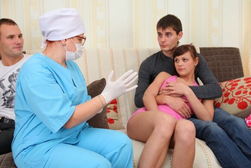 16P Uma jovem é examinada por um médico antes que dois meninos reivindiquem sua virgindade