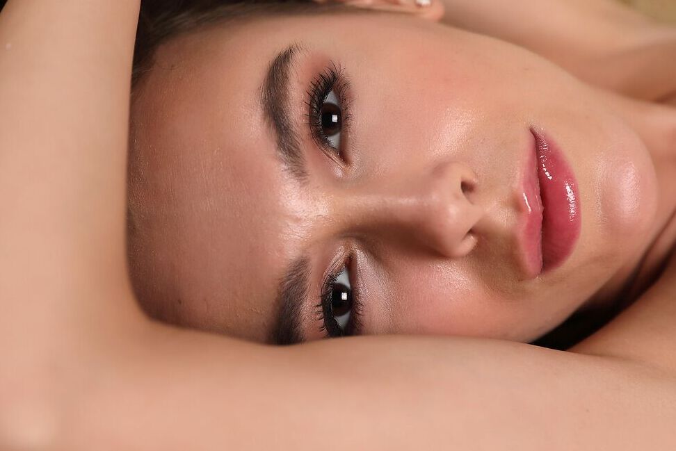 12P Collection of beautiful girls modelling in the nude during solo engagements