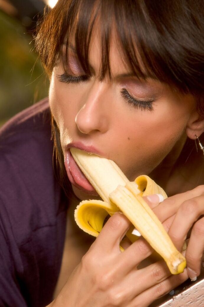 21P Stunning MLF Catalina Cruz exposes her big bosom and masturbates with a banana