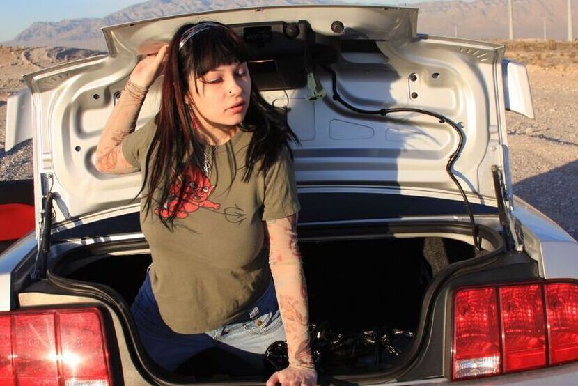 20P Amateur Susy Rocks escapes from the trunk of a car before taking the wheel