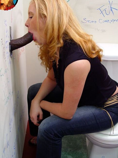 21P Blonde 39yo Fiona Cheeks tastes black dong through a gloryhole in the toilet