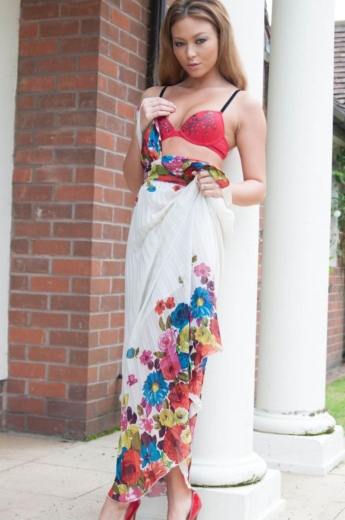 12P Pretty girl Natalia Forrest shows some leg before stripping naked on the porch
