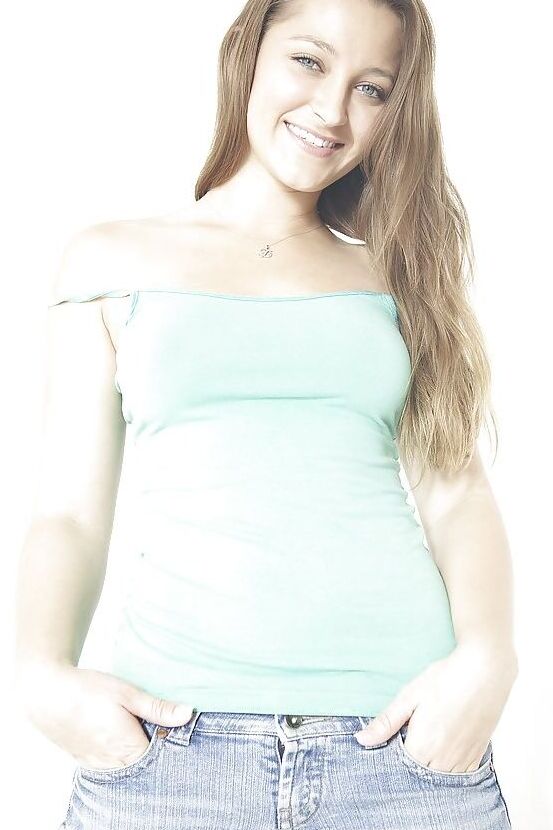 16P Tiny tits babe Dani Daniels undresses her jeans shorts and tight shirt