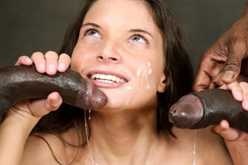 16P Die kaum legale Teenagerin Anita S fickt zwei gut bestückte schwarze Männer gleichzeitig