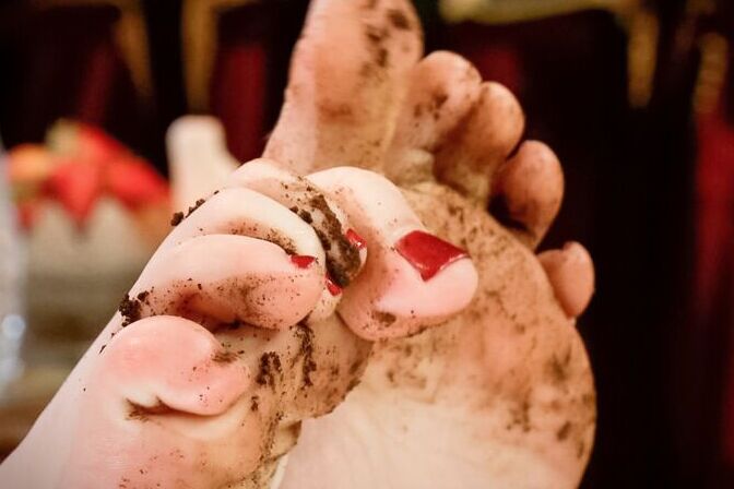 15P Dirty Bitchy Filthy Feet Dominatrix POV