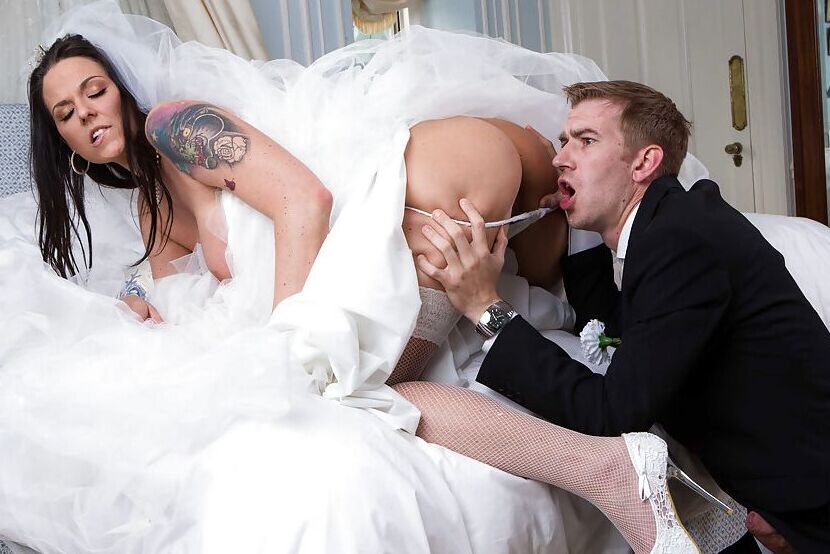 Simony Diamond, une MILF européenne de 16p, se fait sodomiser par une grosse bite en robe de mariée.
