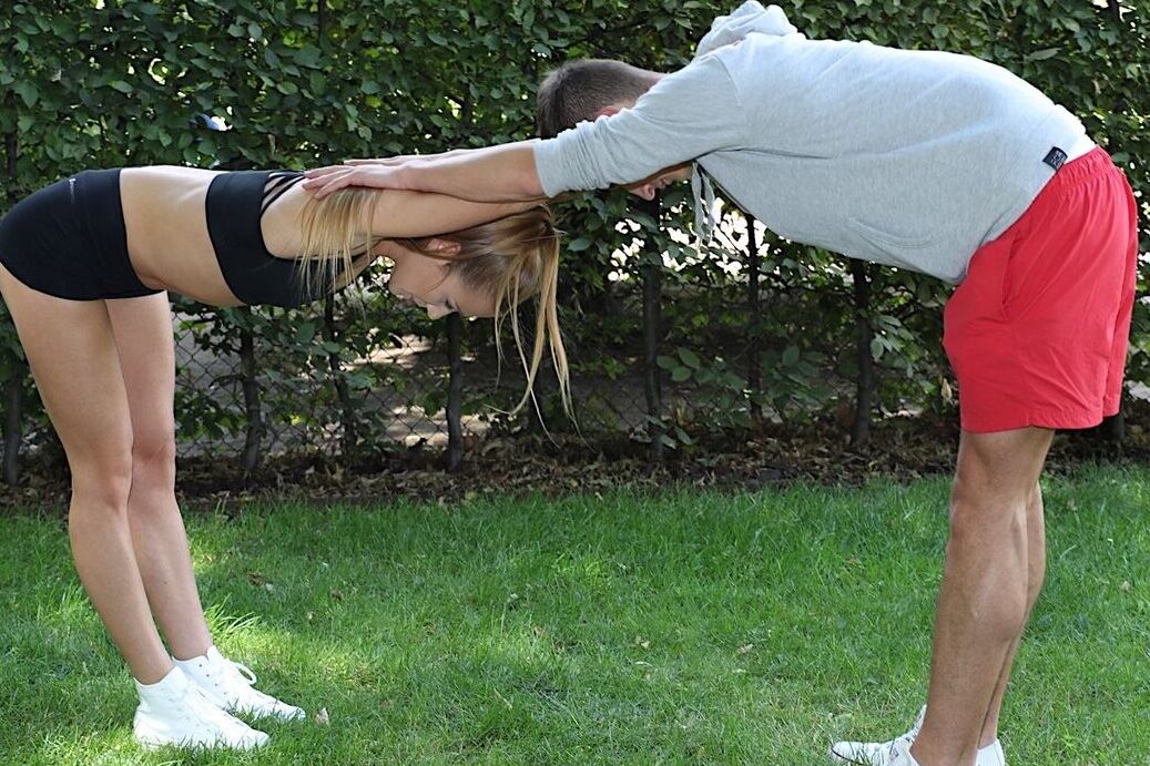 18P Athletic girl Alexis Crystal likes a good fuck after a jog in the park