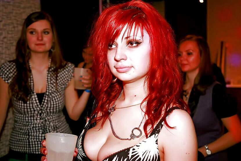 16P Amadoras famintas por esperma enlouquecendo na festa de sexo hardcore