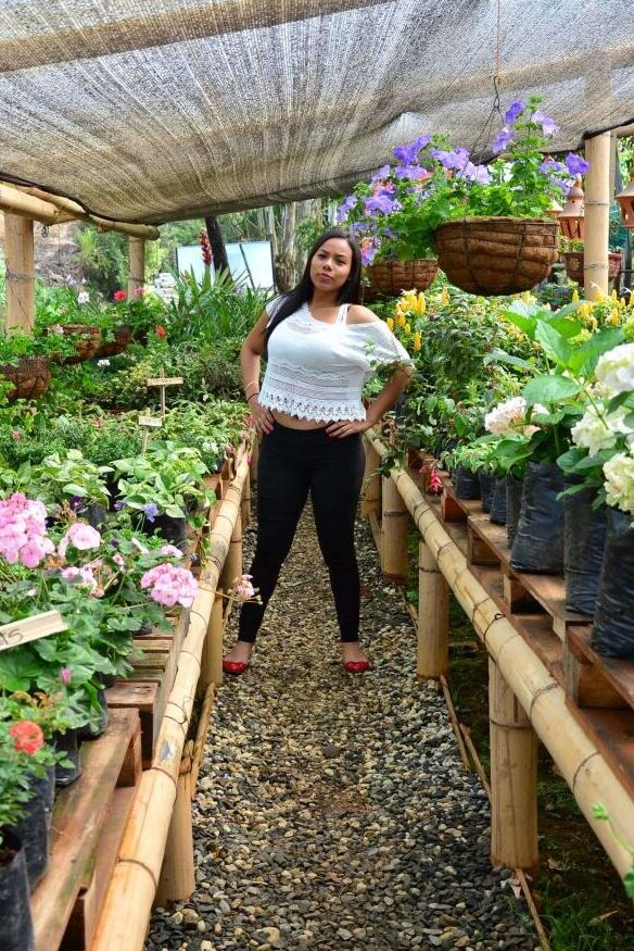 21P Gorgeous Colombian Andrea Flores shows off her perky tits & round booty