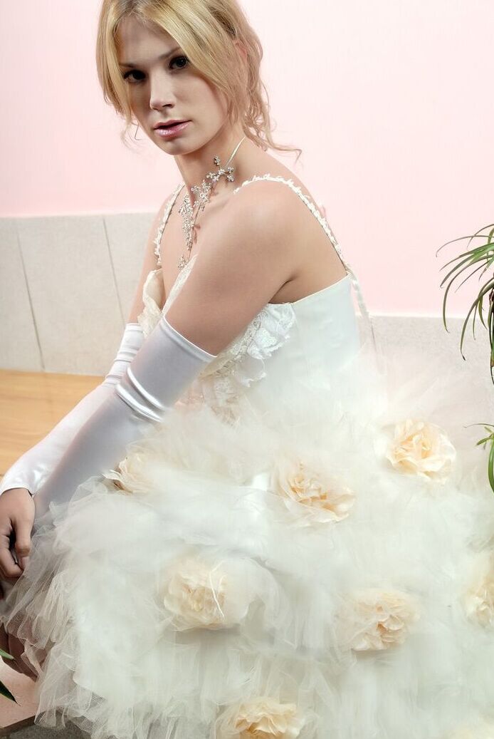 21P Met Art Alice D