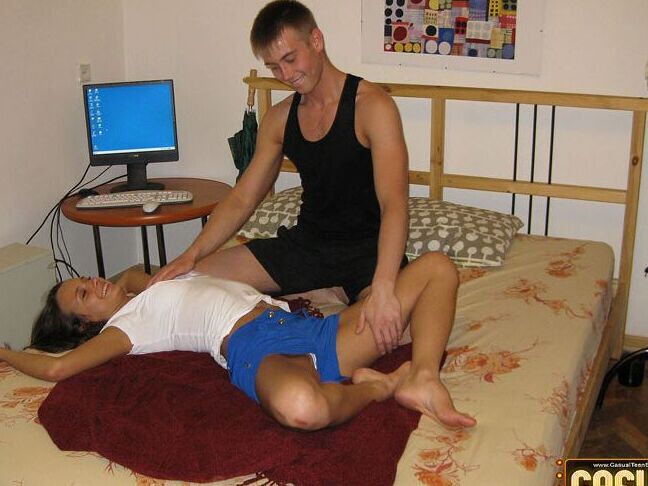 16P Casual Teen Sex Guy fickt hitzköpfigen Teenager