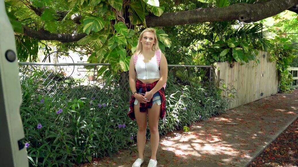 21P Golden haired teen Daisy Lynne joins a stranger in a van for a quickie