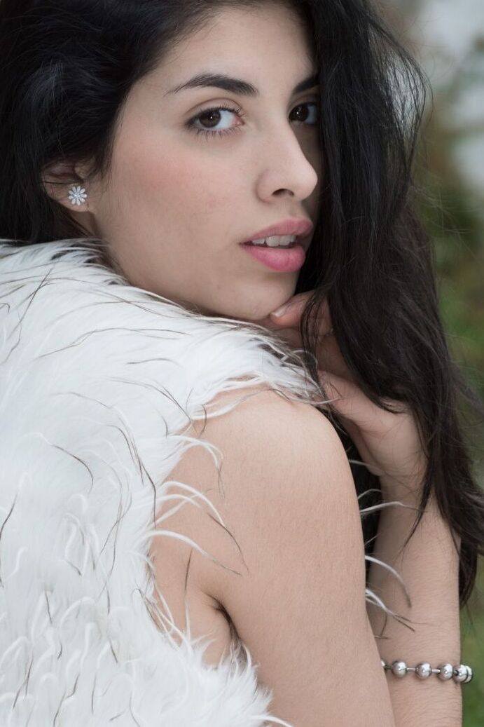 17P Breathtaking brunette Ornella strips & spreads her super hairy muff in public