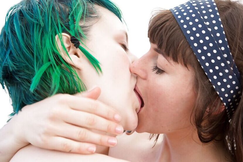 16P Cute horny amateur lesbians Billie T and Bobbie getting each other wet
