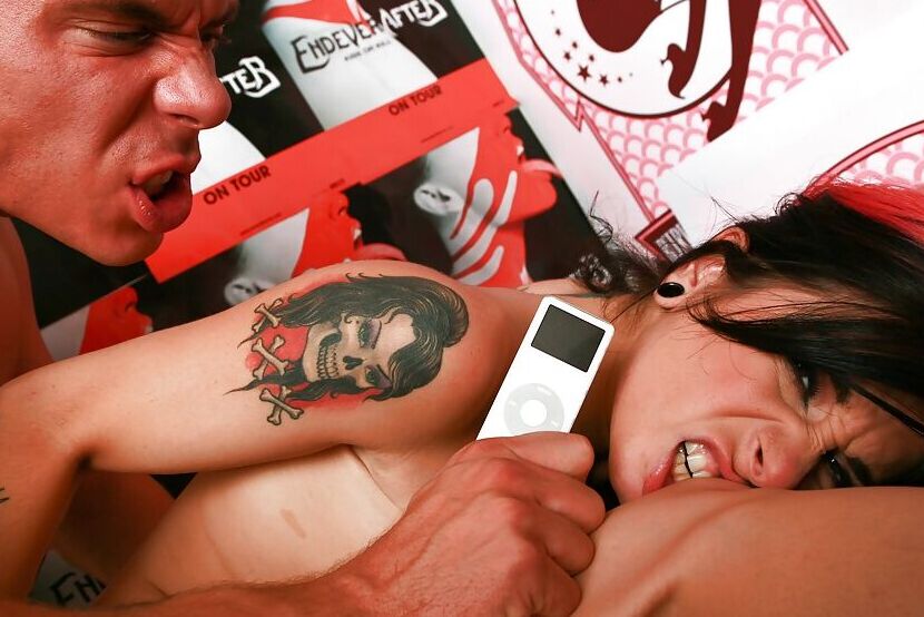 16P Grande batida na bucetinha apertada de uma milf amadora Joanna Angel