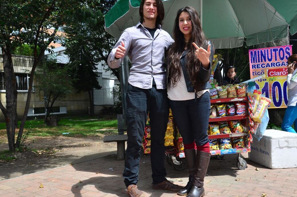 17P Peituda menina Colombiana fica quente doggystyle