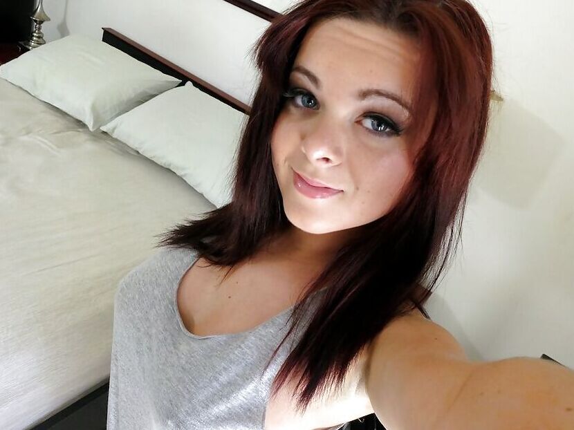 13P Nobby amateur babe Zoey Wayne boasts with her nipple piercing