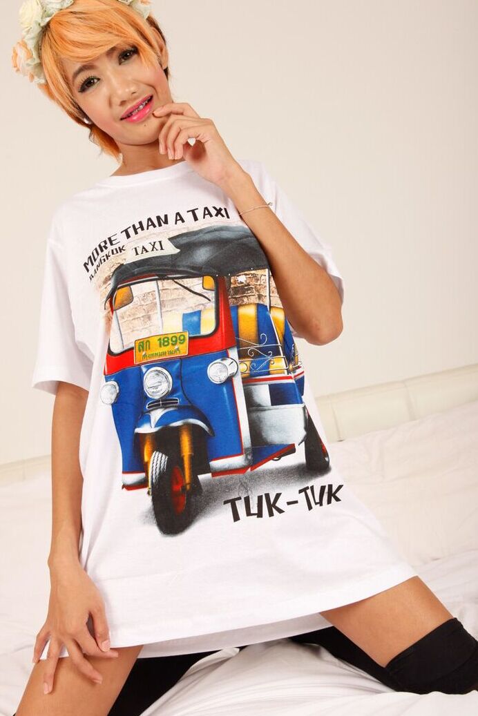 17P Asian cutie Omsin poses for the camera in a shirt and knee socks