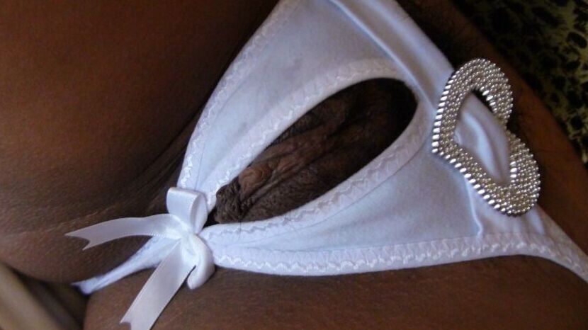 18P Linda gata latina Joanna provocando sua buceta e mostrando incríveis habilidades de boquete