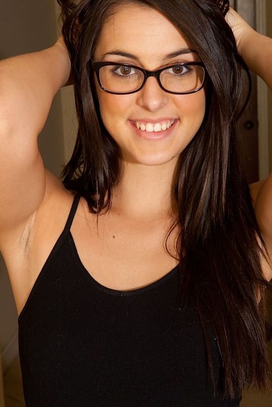 15P Nerdy girl Alannah Monroe shows a closeup of her pink pussy for the first time