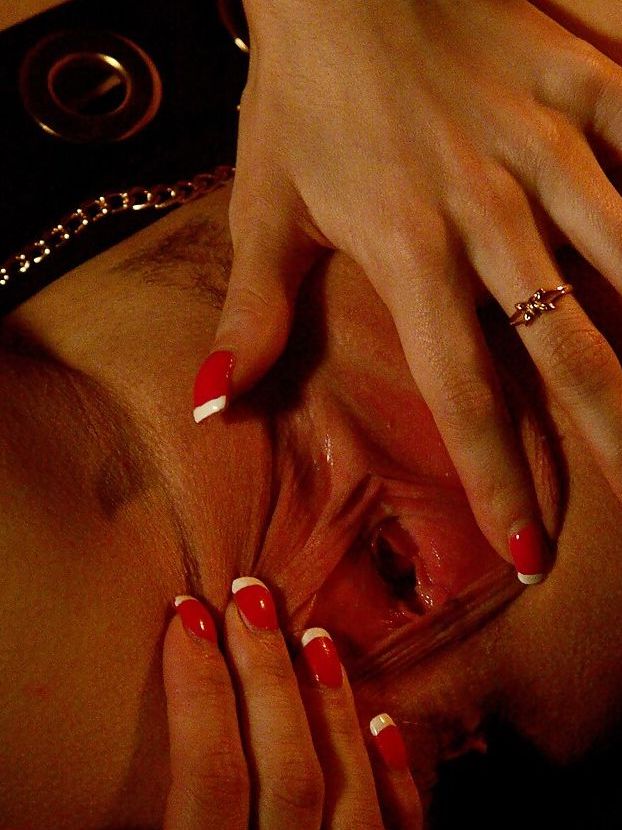 16P A gata amadora Joanna Angel mostra sua buceta milf em close