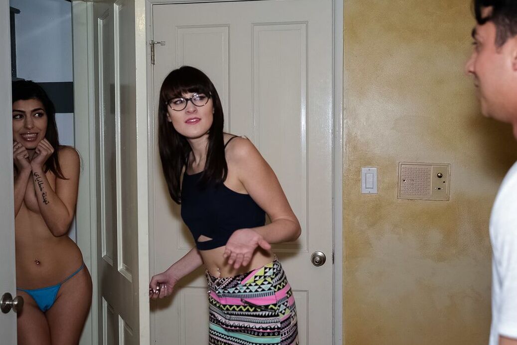 17P Audrey Royal displays her all natural attributes in front of her lover