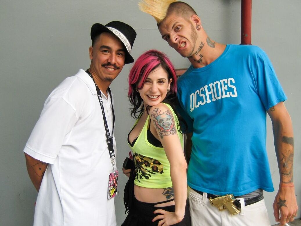 15P Tatuado MILF festa putas Jenna Haze