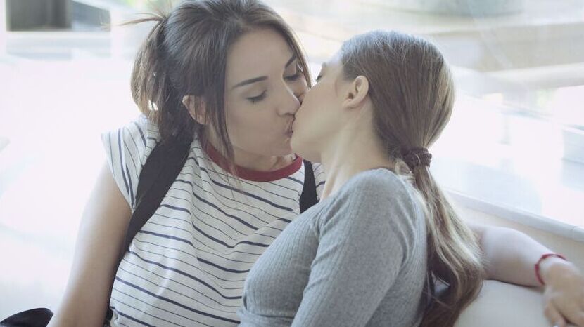 16P mulheres Lésbicas Talia Mint