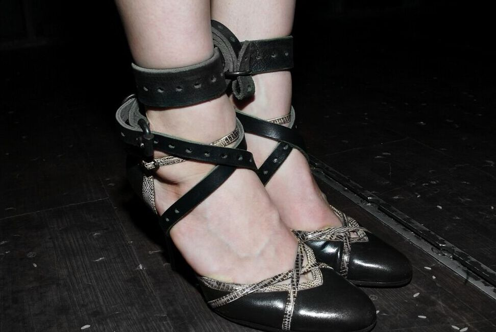 19P Device Bondage Carrie