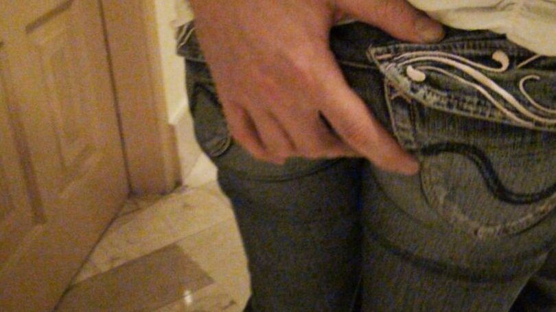 15P Horny yet reserved Filipina fucks foreign guy behind sisters back