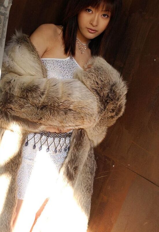 16P Asian babe Sakura Shiratori uncovering her big melons and unshaven pussy