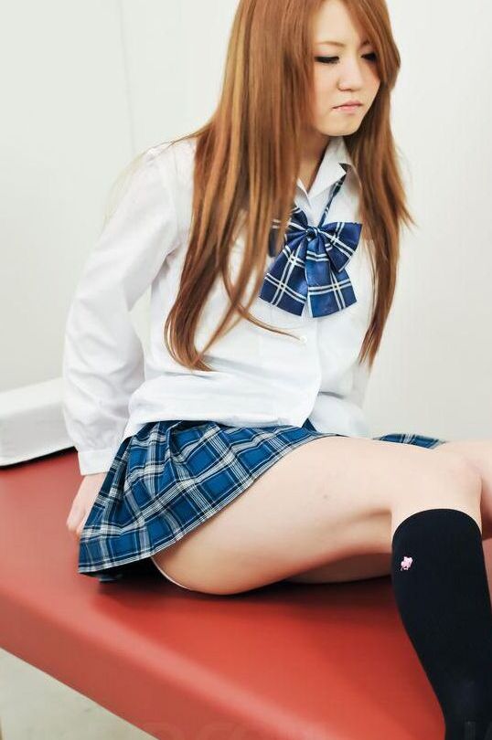 16P Japanese coed Sakamoto Hikari has pussy fingered before a speculum insertion
