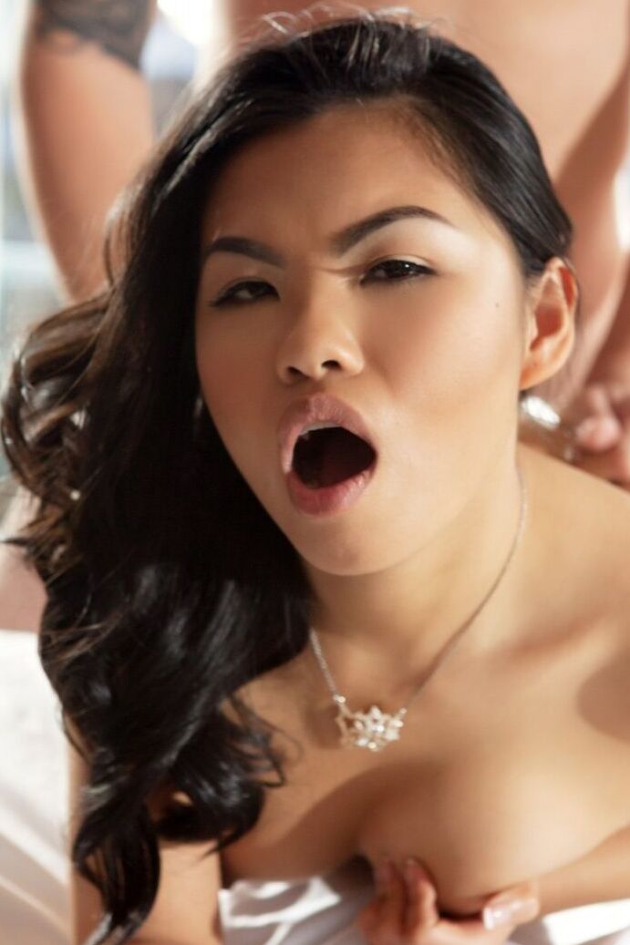 17P Adorable Asian chick Cindy Starfall gets fucked and jizzed by a lucky dude