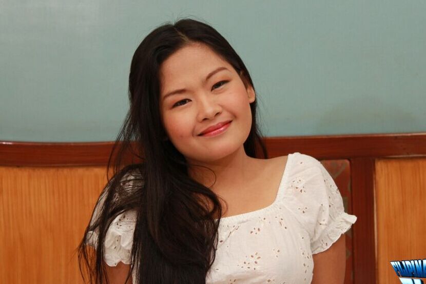12P Filipina 18 Asiática Adolescente Cowgirl Hardcore