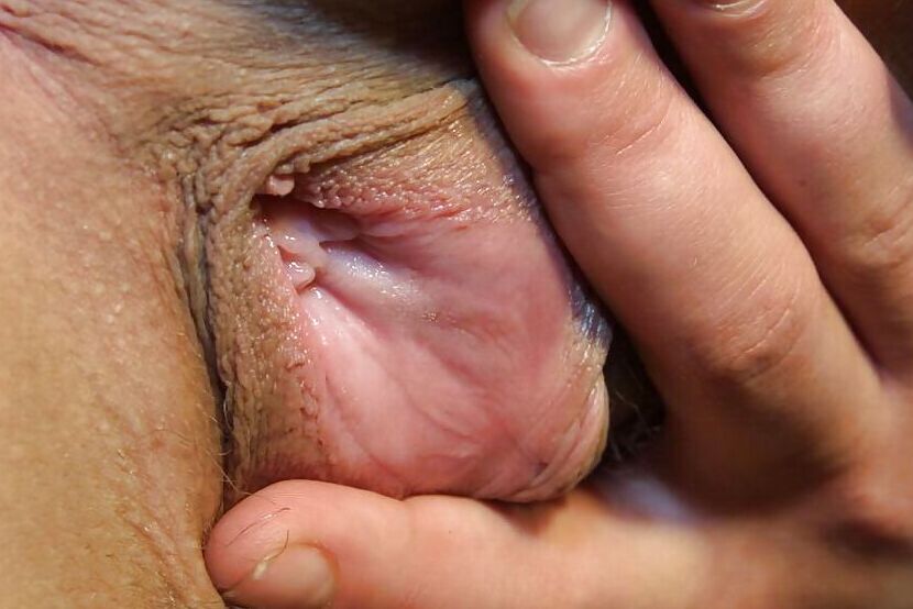 16P Bunda grande e peitos morena vagabunda Monamay espalhando aquela bucetinha gostosa
