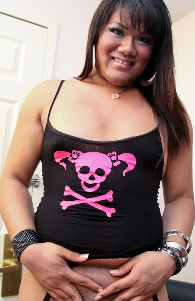 16P Chicas Grooby Megan Lei