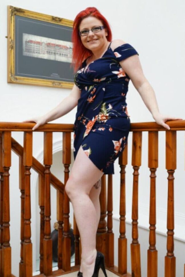 16P MILFReino UnidoMaduraDelgadaTetas GrandesGran CuloAbuelaEntintadoPelirrojasAlta