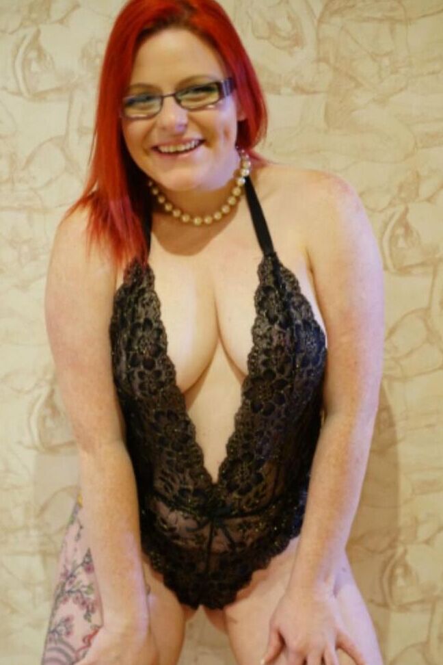 16P MILFReino UnidoMaduraDelgadaTetas GrandesGran CuloAbuelaEntintadoPelirrojasAlta