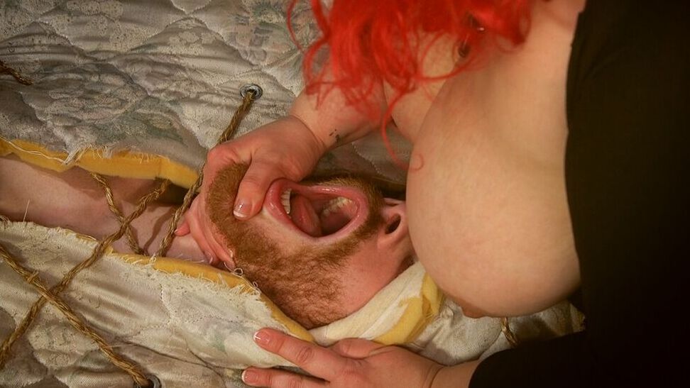 21P Chubby femdoms Mimosa & April Flores fuck & torture slave boy Sebastian Keys