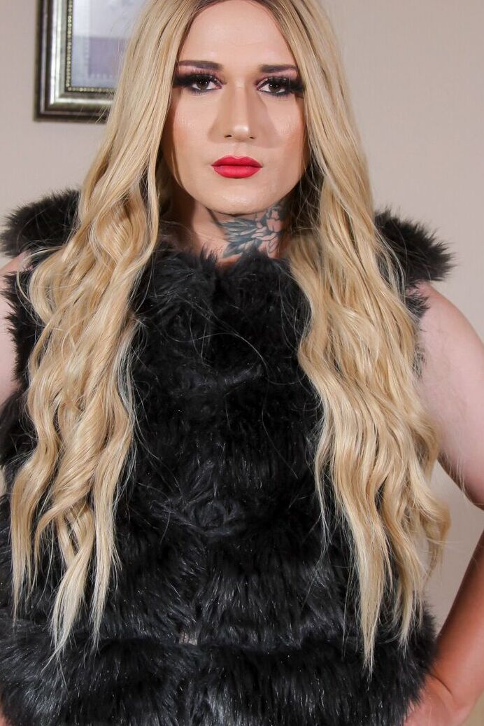 16P TGirl BBW Dasha