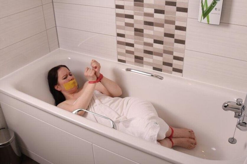Accesorios de baño encuadernados con zorro negro 16P