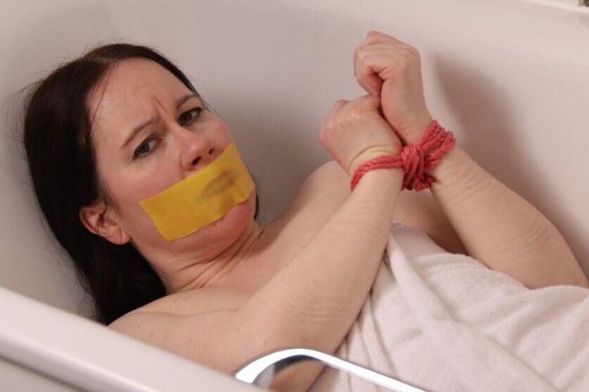 Accesorios de baño encuadernados con zorro negro 16P