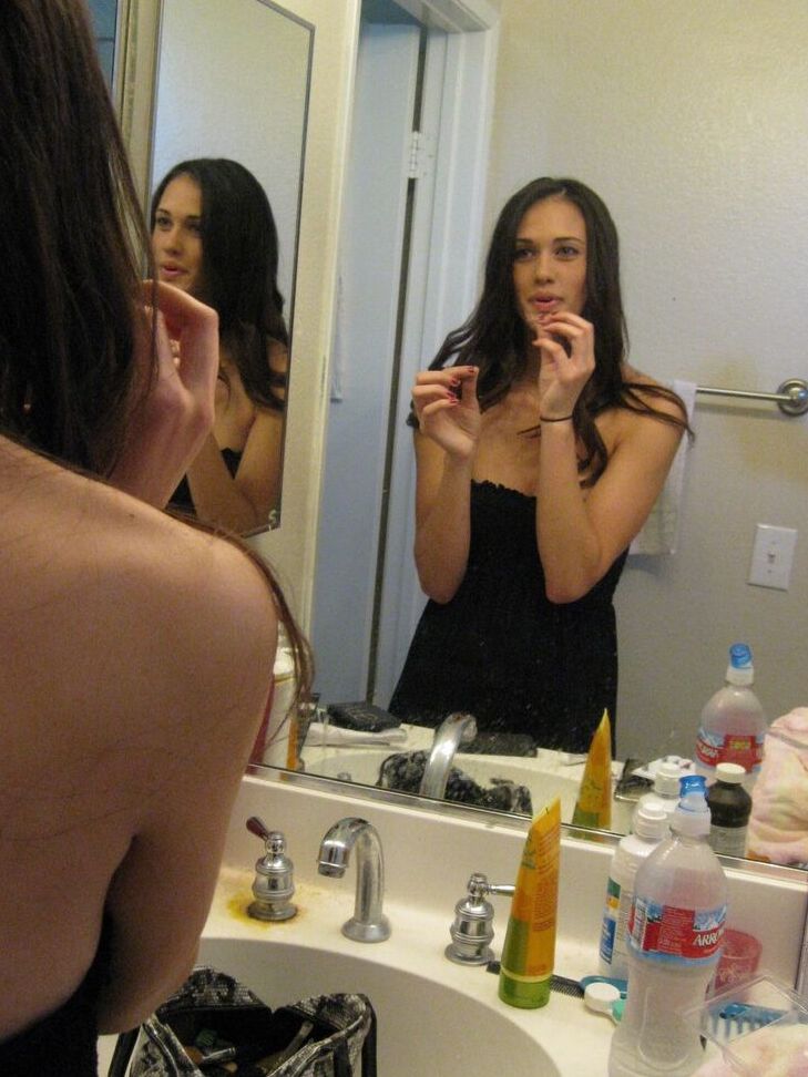 16P Thin Fetish Tiffany Thompson behind the scenes