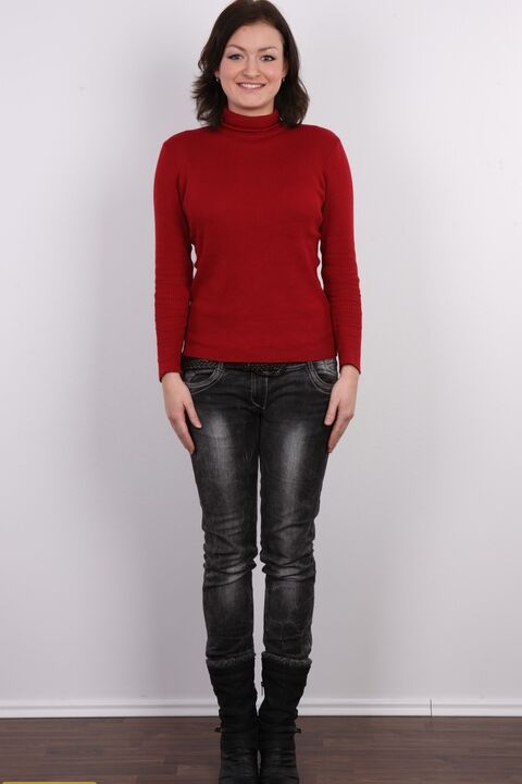 20P First timer Nela models leather pants and a sweater before standing naked
