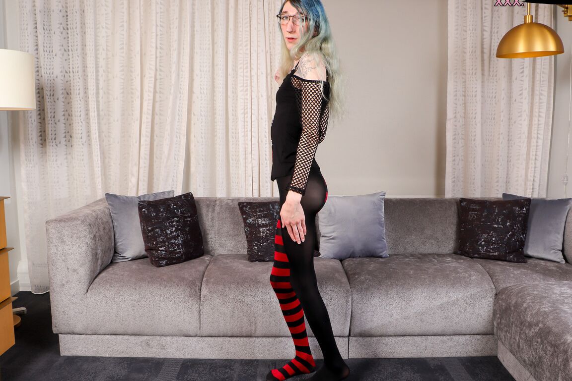 16P Femout XXX Lily Lavanda